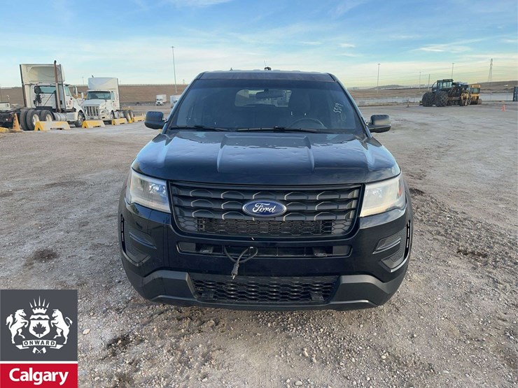 2018-ford-explorer-image-9