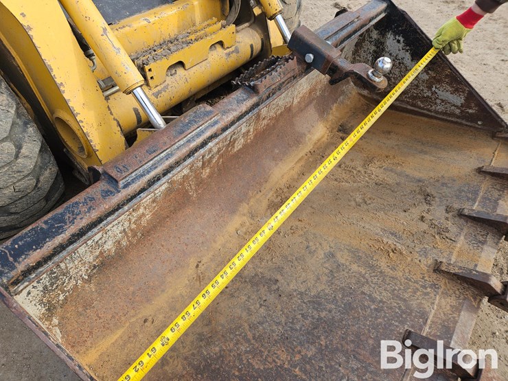 john-deere-317-image-9