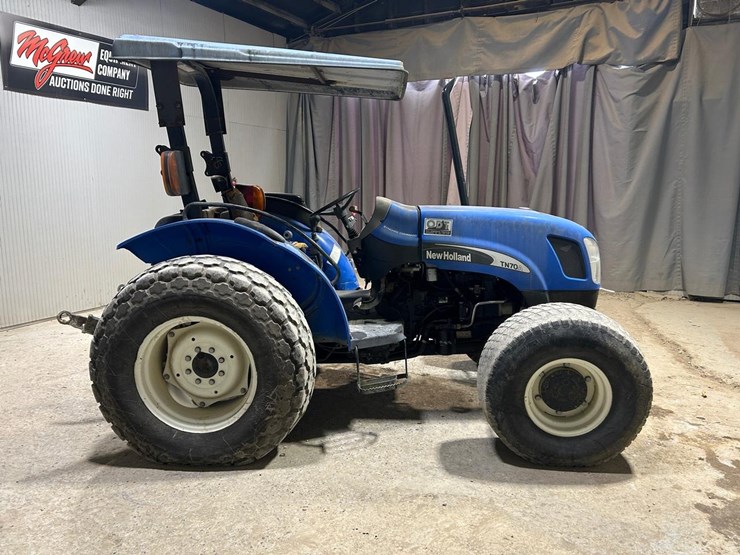 new-holland-tn70-image-5