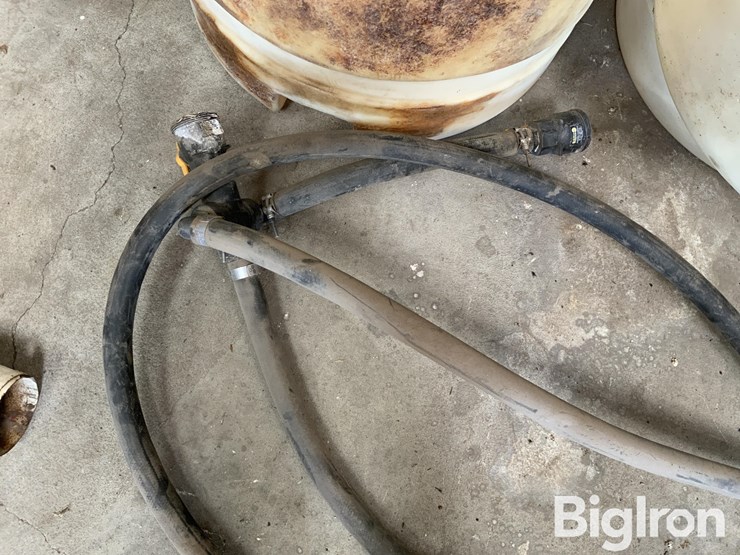 200-gallon-saddle-tanks-w/bracket-image-11