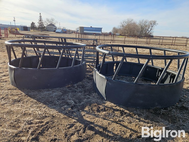 round-bale-feeders-&-livestock-panels-image-8