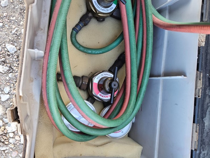 torch-tanks,-hose-&-regulators-image-11