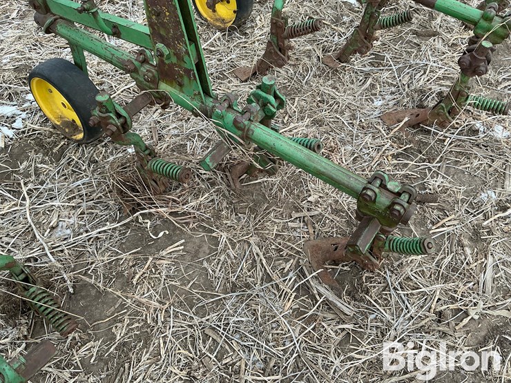 john-deere-cultivator-image-20