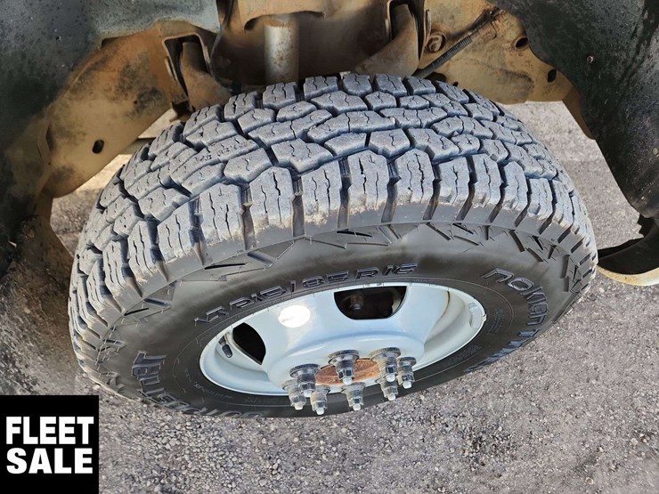 2006-gmc-sierra-3500-image-34