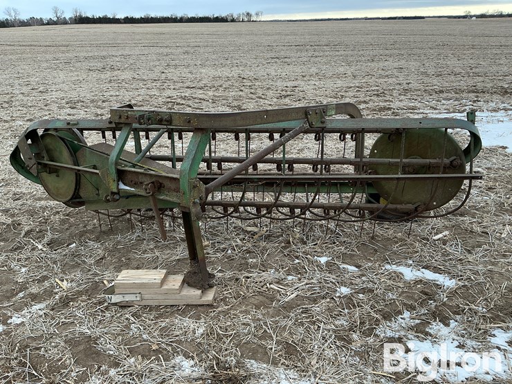 john-deere-350-image-2