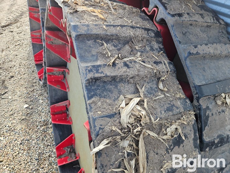 lindsay-nftrax-airless-pivot-tires-image-4