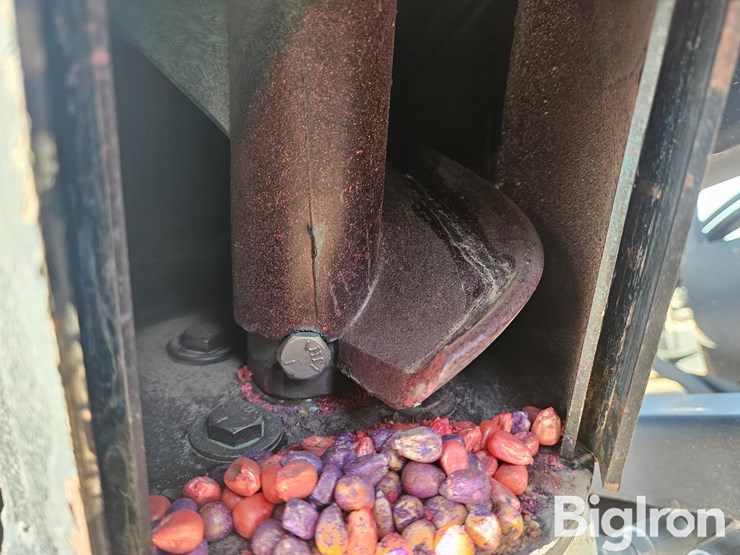 hitch-doc-hsc2000-t/a-2-box-seed-tender-image-10