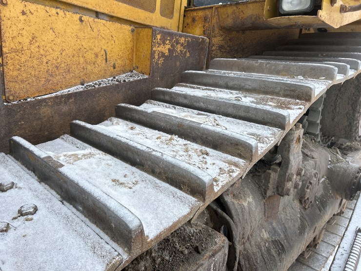 caterpillar-d8r-image-101