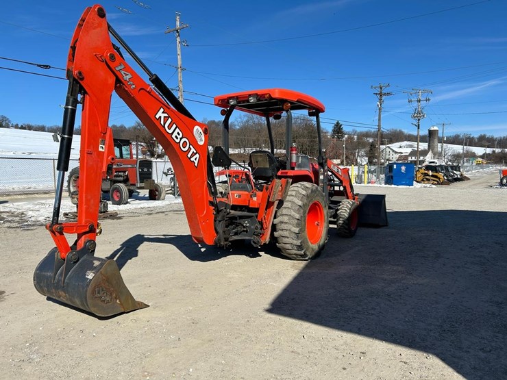 2019-kubota-m62-image-4