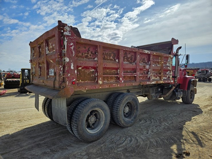 1989-ford-l9000-image-5