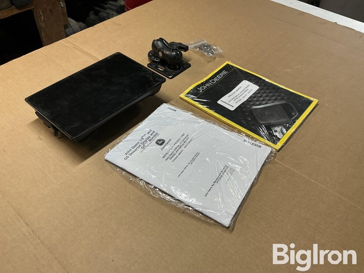 john-deere-g5-universal-display-image-3