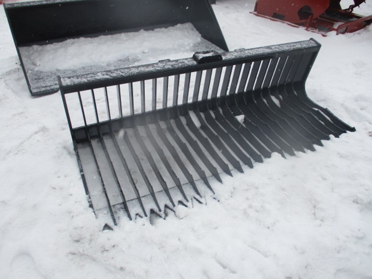 #5680-•-72-in.-qt-fine-skeleton-bucket-low-side-image-2