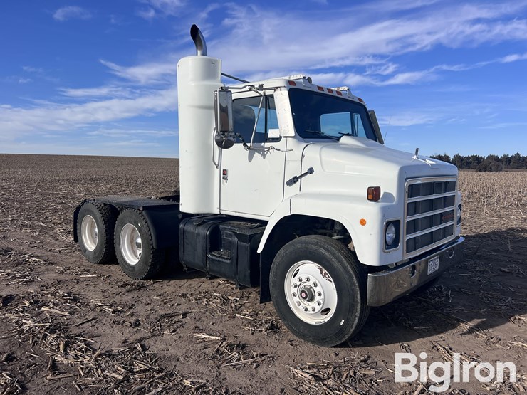 1987-international-f2375-t/a-truck-tractor-image-3