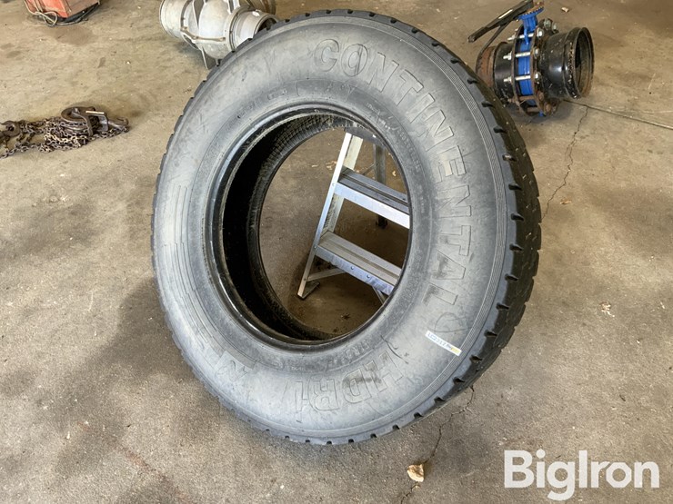 continental-11r22.5-tire-image-1