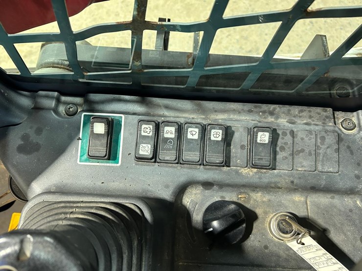 2018-takeuchi-tl10v2-image-22