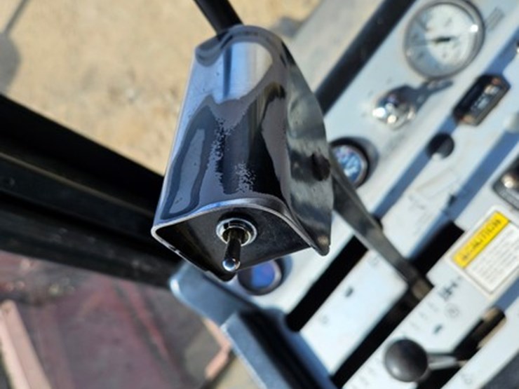 case-ih-8830-image-44