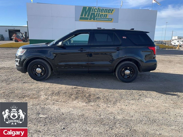 2017-ford-explorer-image-6