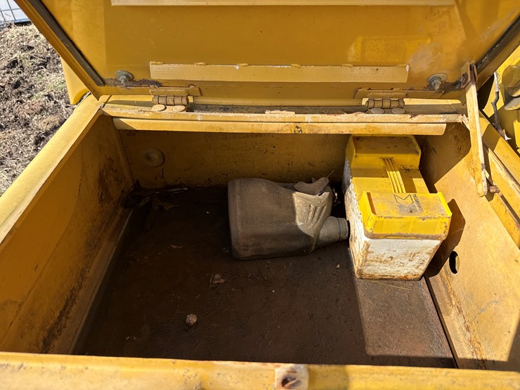 caterpillar-322-image-39