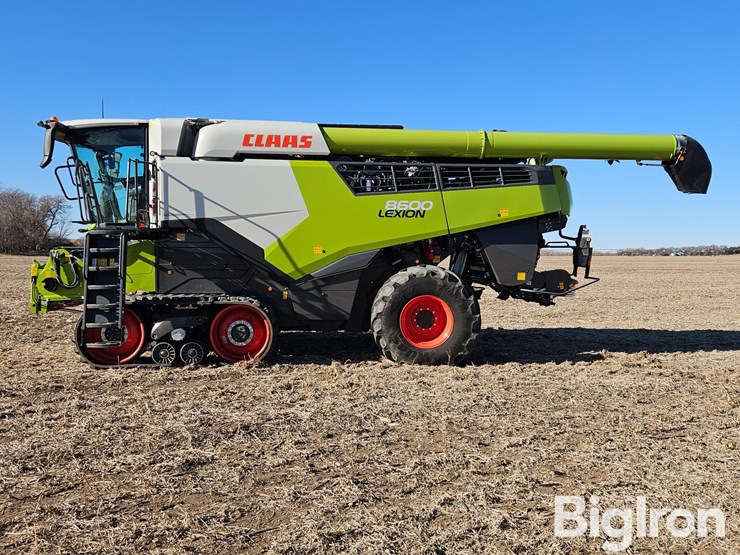 2023-claas-lexion-8600tt-image-8