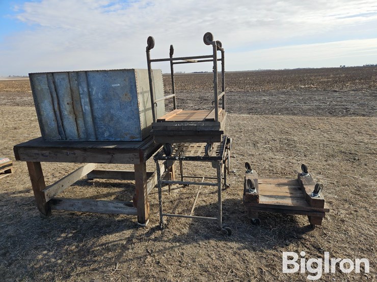 work-bench/rolling-carts-image-5