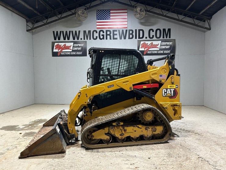 2020-caterpillar-259d3-image-31