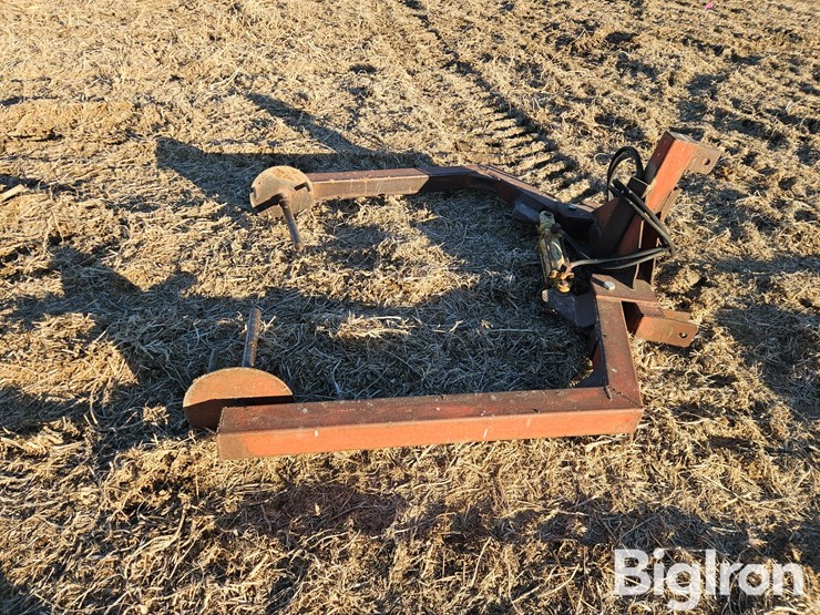 3-pt-round-bale-unroller-image-4