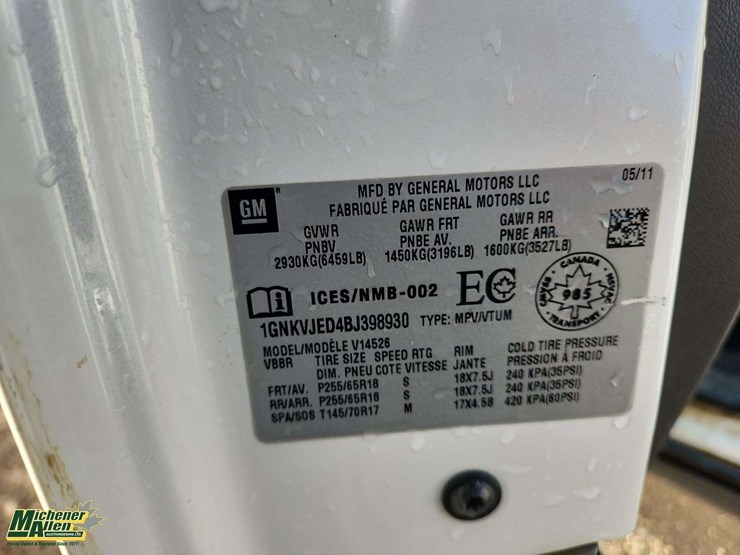 2011-chevrolet-traverse-image-41