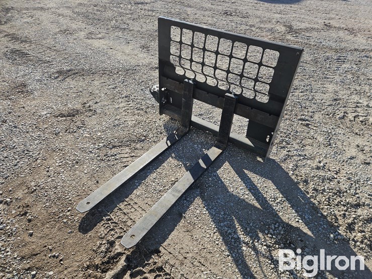 bobcat-pallet-fork-image-7