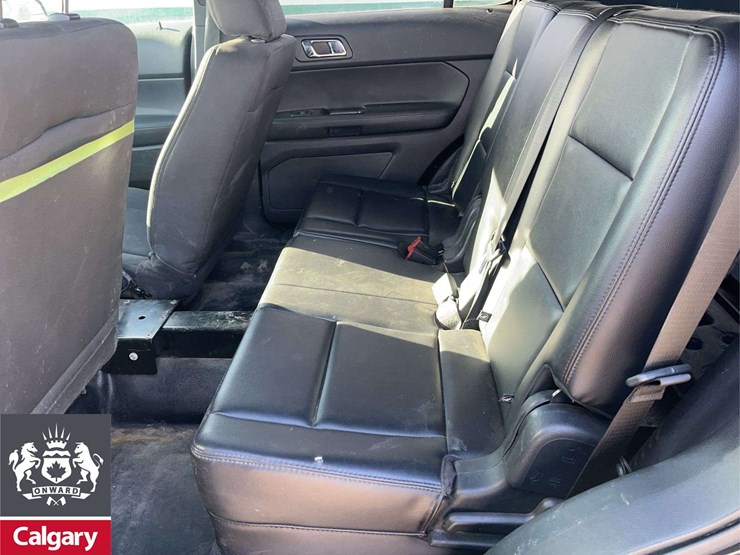 2017-ford-explorer-image-15