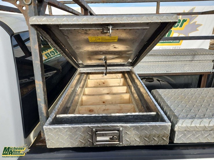 2015-ford-f150-xlt-image-26