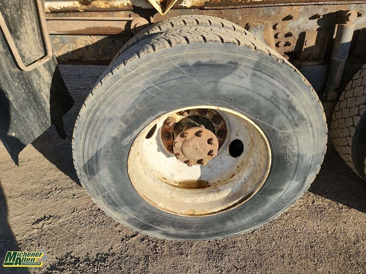 2009-international-workstar-7500-image-27