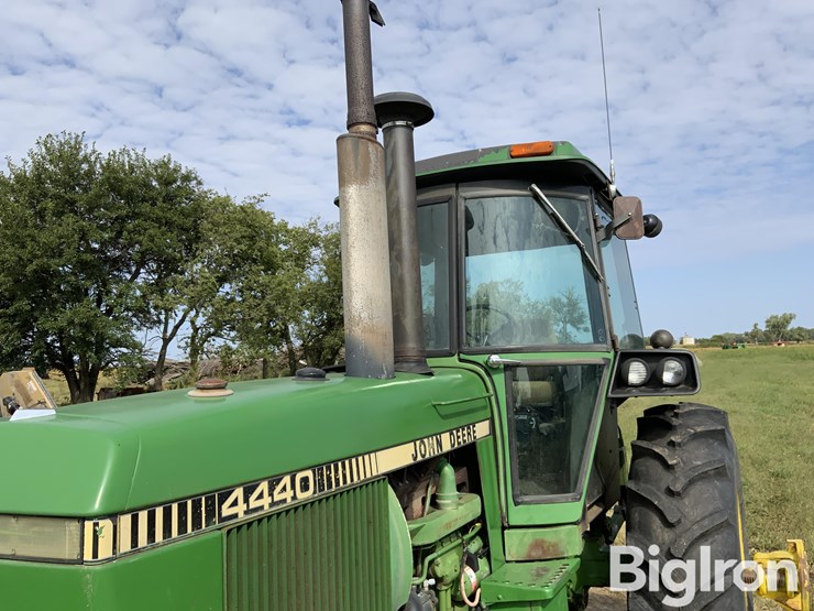 1980-john-deere-4440-image-10