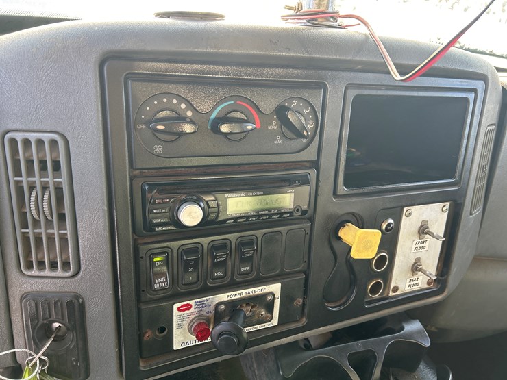 2004-international-7600-image-64