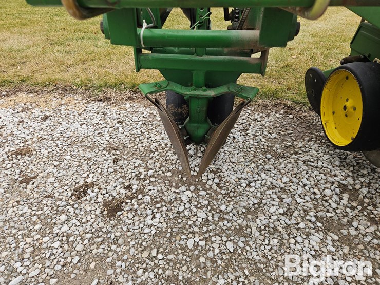 john-deere-7100-image-12