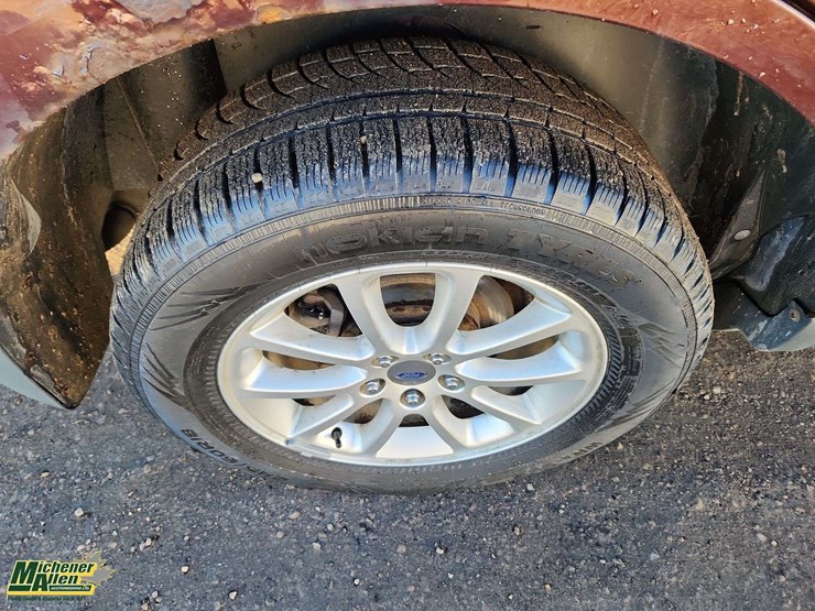 2010-ford-edge-sel-image-12