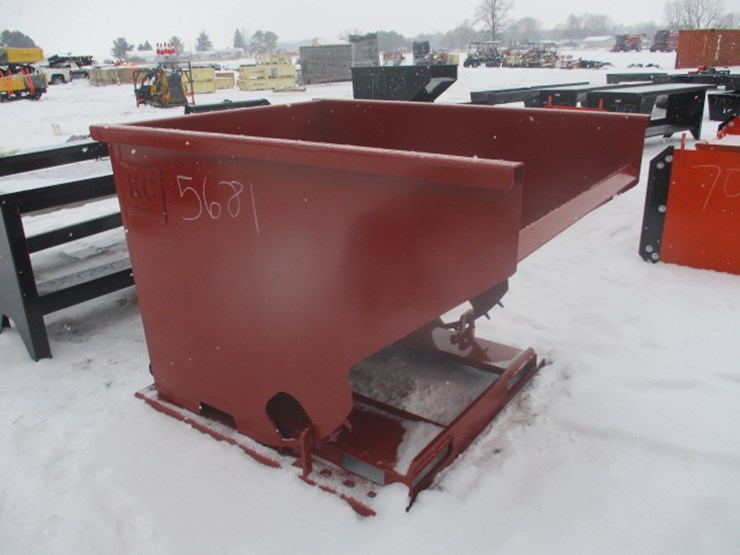 #5681-•-2.0-cy.-self-dumping-hopper-with-fork-pockets-vft-image-3