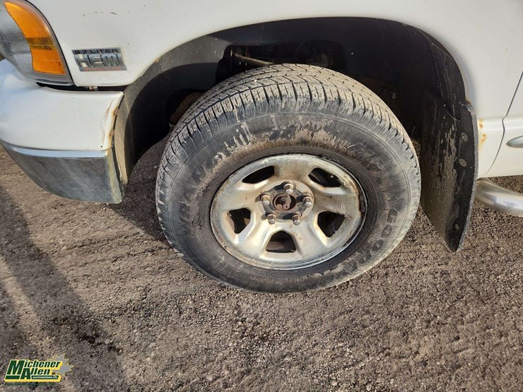 2004-dodge-ram-1500-image-11