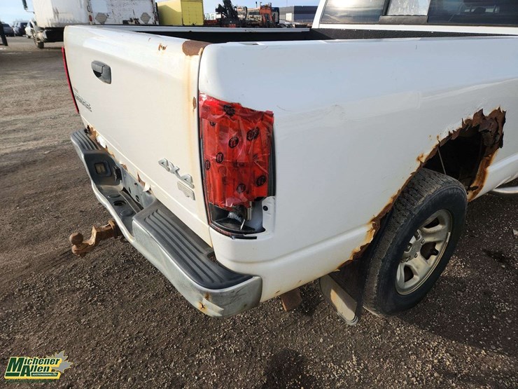 2004-dodge-ram-1500-image-43