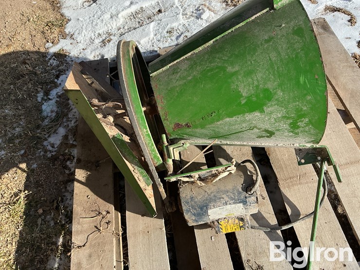 spreadway-grain-spreader-image-12