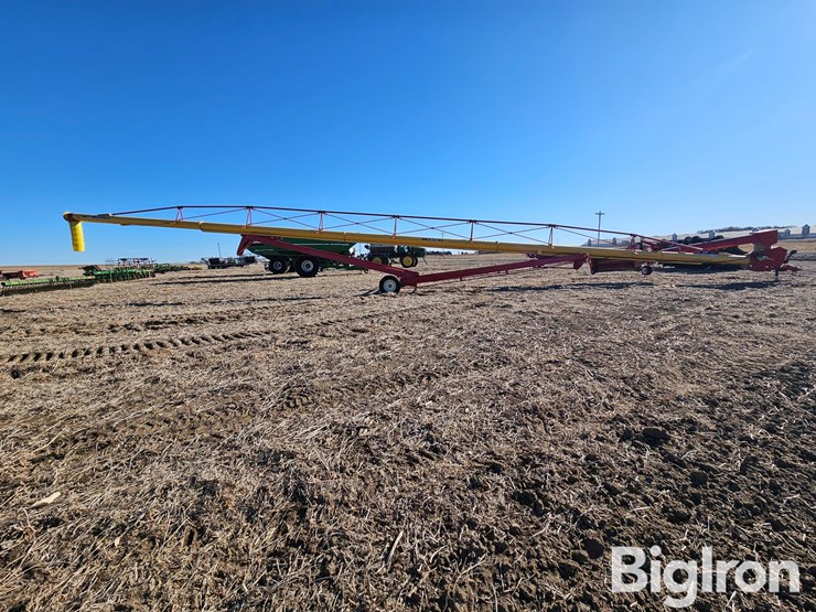 westfield-mkx-13-94-13"x94'-hopper-auger-image-4