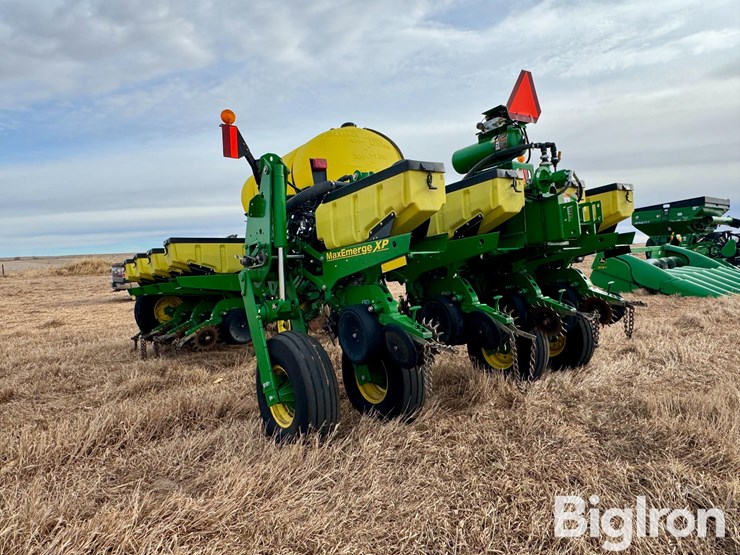 2011-john-deere-1770nt-image-7