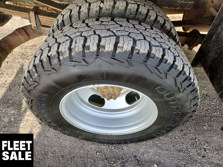 2006-gmc-sierra-3500-image-33