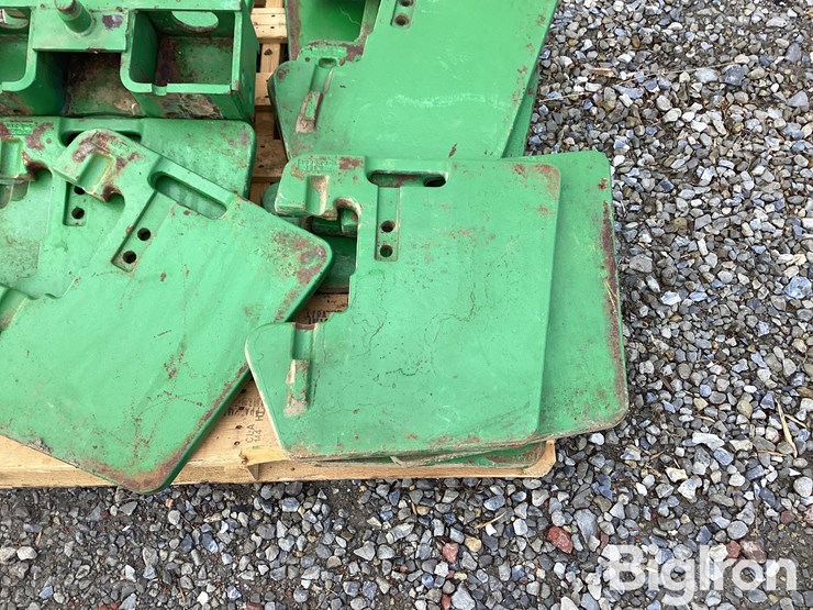 john-deere-r58820d-jdfw25-suitcase-weights-w/bracket-image-9