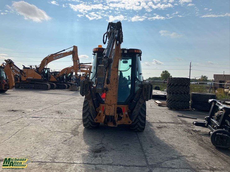 2023-case-580sn-image-8