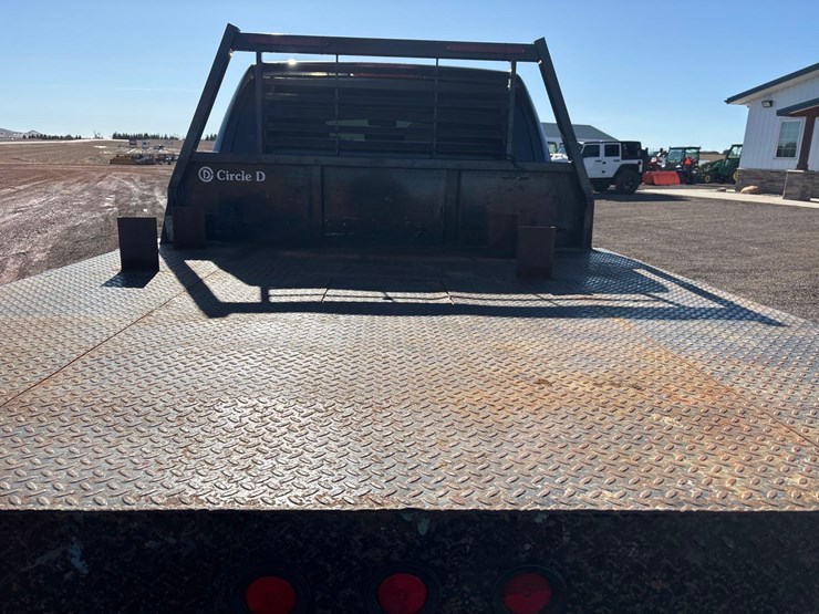 2017-dodge-3500-image-9