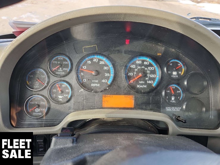 2015-international-durastar-4300-image-10