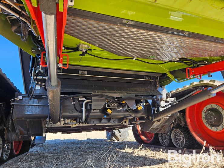 2023-claas-lexion-8600tt-image-14