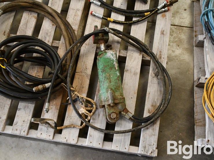 pallet-of-farm-support-image-10