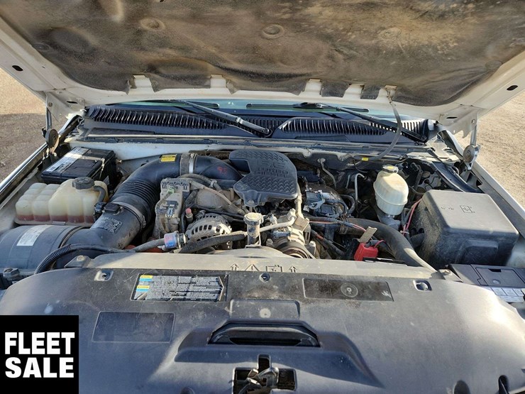 2006-gmc-sierra-3500-image-27