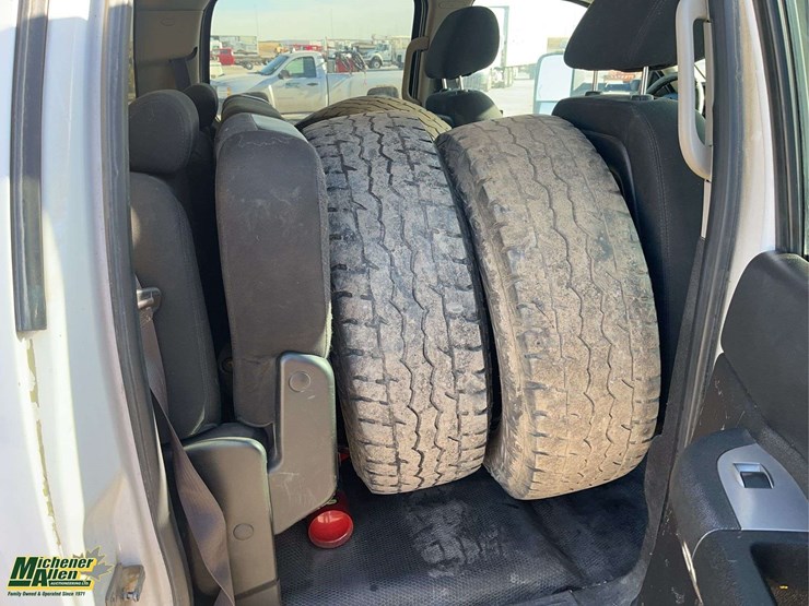 2014-gmc-sierra-3500hd-image-17